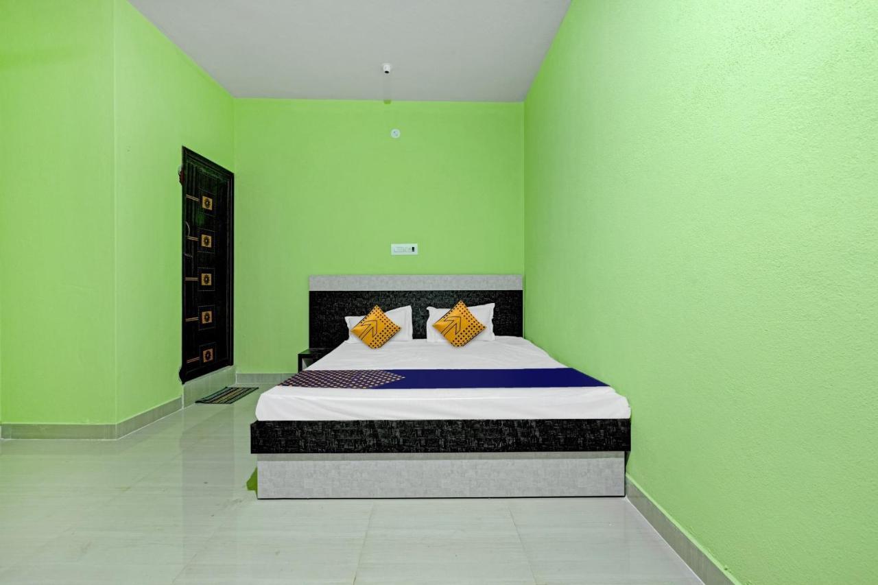 Spot On B R Comforts Krs Back Water Hotel Hosa Kannambadi Bagian luar foto
